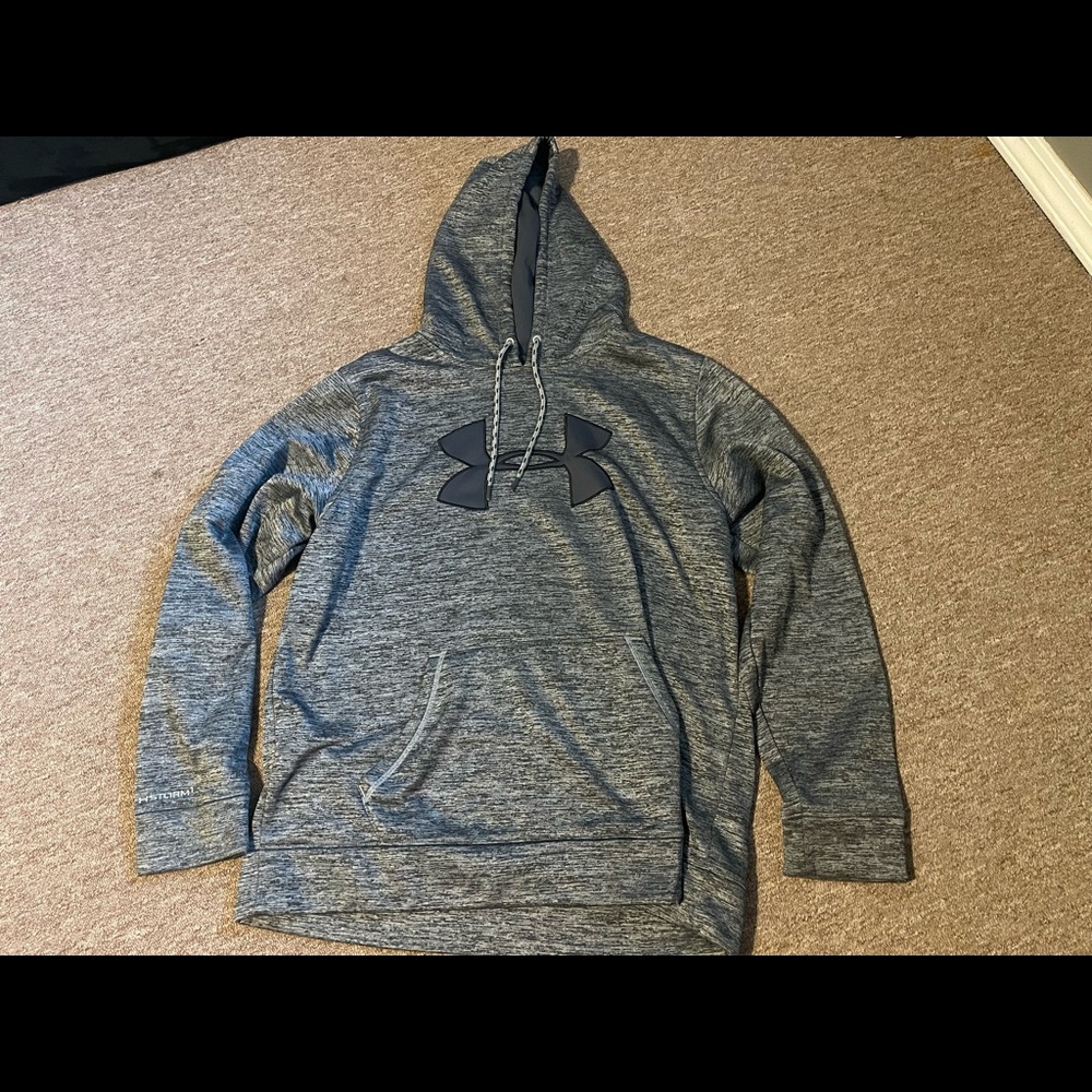 Mens Under Armour sweatshirt. Gray. Excellent condition. Size large.